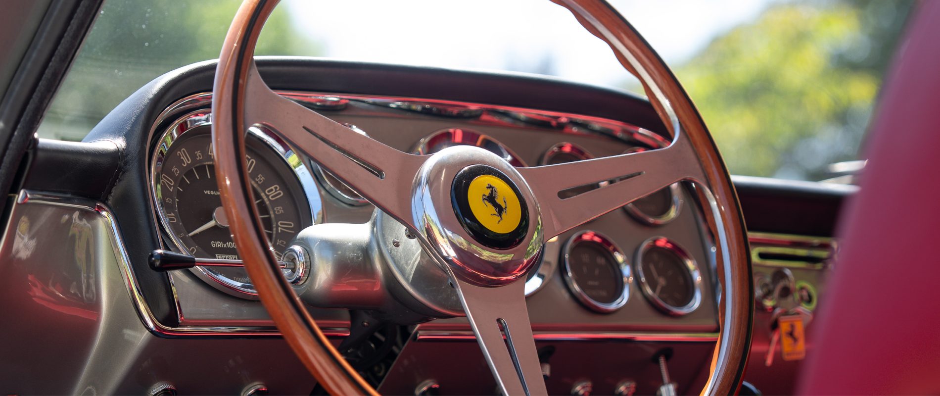 250gt_1920 x 800_4