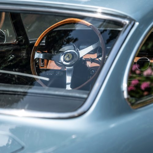 330GT_1080 x 1080_5