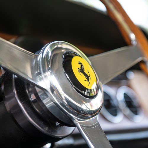330GT_1080 x 1080_6