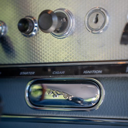 Jaguar E-Type_1080 x 1080_10