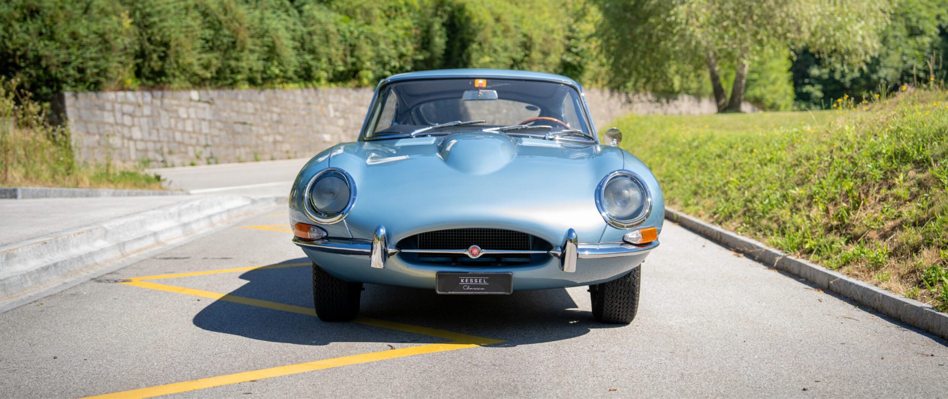 Jaguar E-Type_1920 x 800_4