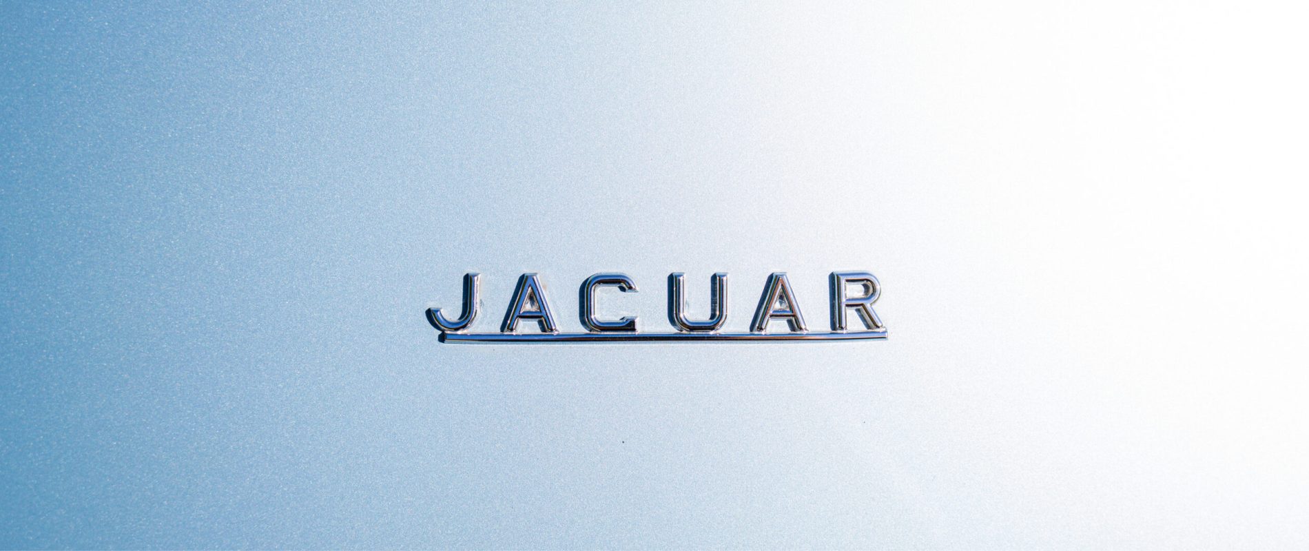 Jaguar E-Type_1920 x 800_6